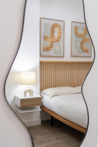 Steps to Gran Via Stylish 1BR in Chueca Alquiler Temporal - image 2