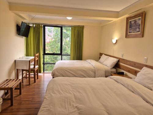 2 double beds