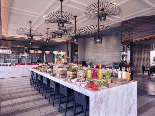 餐廳, 雅加達美居酒店 - 潘泰因達卡普克 (Mercure Jakarta Pantai Indah Kapuk) in 雅加達