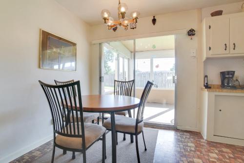 Pets Welcome Cozy Home with Pool in Margate! in Margate