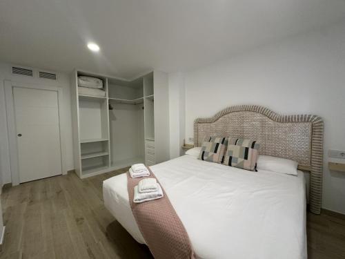 Apartamento a 100 metros de la playa en Fuengirola - image 2