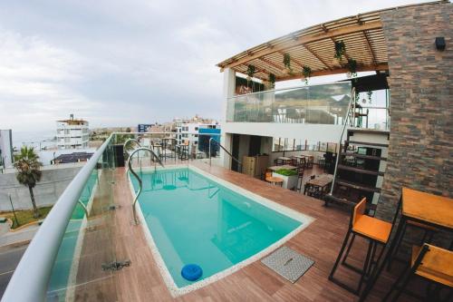 Beach House - Besso Beach in Barranca