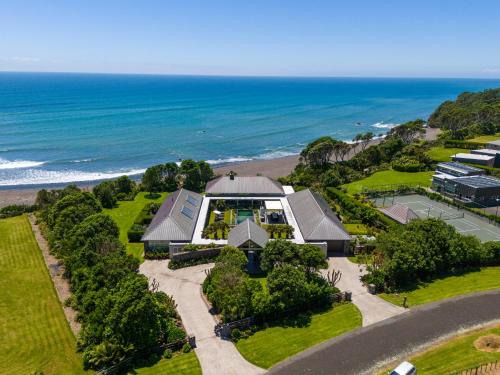 St Georges By The Sea in Okato