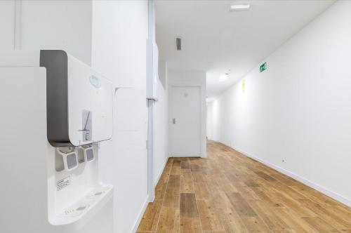 AYZ Luis Cabrera-Auto check-in property in Chamartín