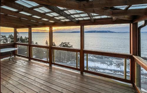. 2 Bedroom Awesome Home In Vanvikan