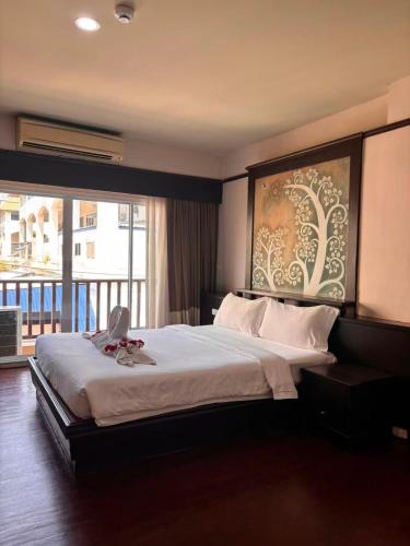 room detail thumbnail 0