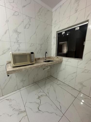 Apartamento centralizado com fácil acesso a BR153 (Apartamento centralizado com facil acesso a BR153) in Hidrolandia