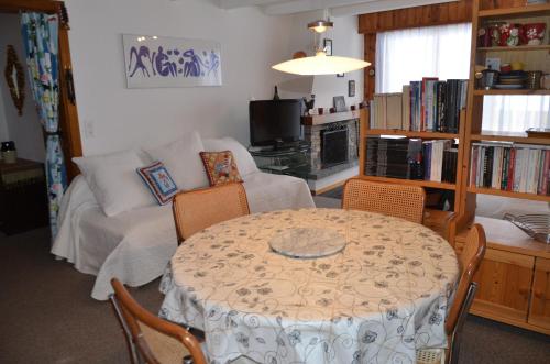 Szórakozási lehetőségek, Immeuble Panorama in Vex