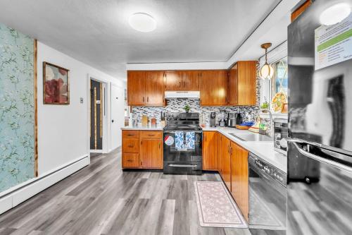 4 Bedroom House Near Bristol Center in 布里斯托