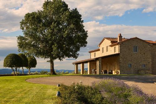 Bejárat, Villa Agazzi by PosarelliVillas in Agazzi