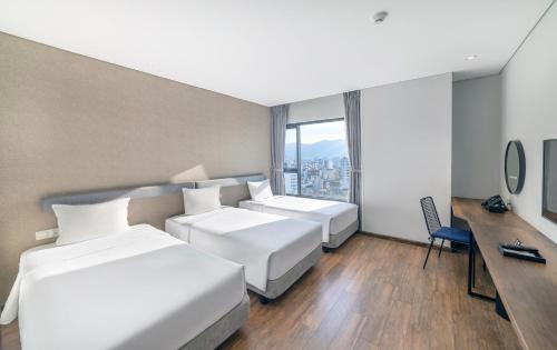 Em Oi Boutique Hotel Room Type - Deluxe Triple Room