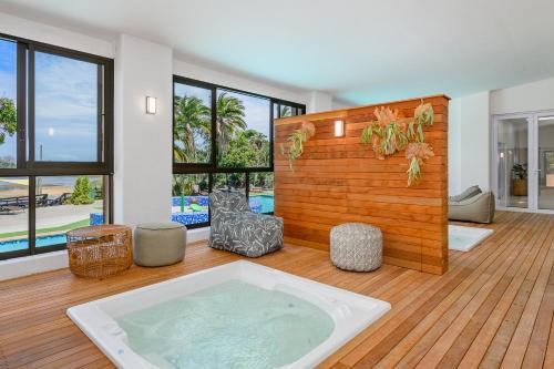 Hot tub, San Lameer Villa 401 - 4 Bedroom Deluxe - 8 Pax - San Lameer Rental Agency in Sanlameer