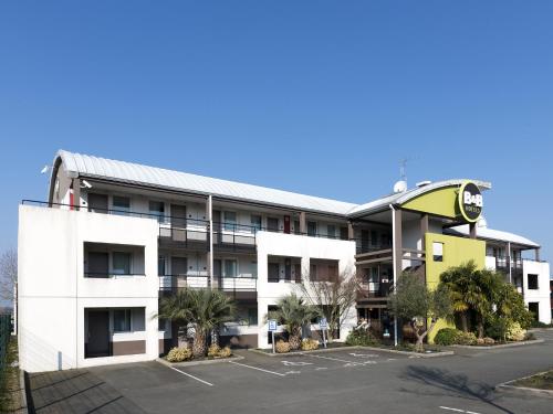 B&B Hôtel Laval - image 3