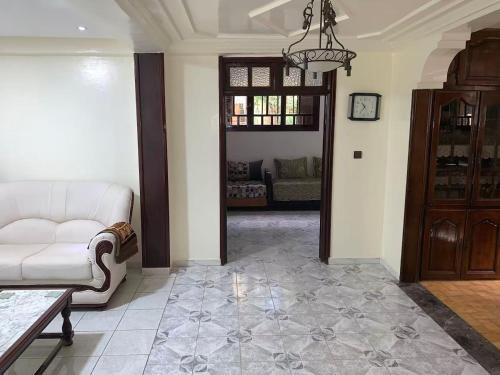 Grand Andalusian Villa Private Garage and Garden in Habbous