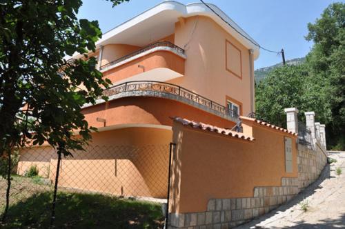 Villa Nadia