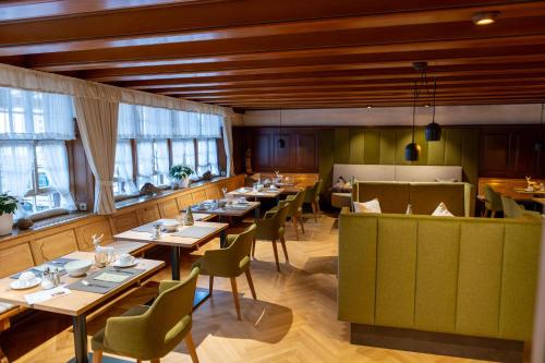 Restaurante, Hotel-Gasthaus Goldener Engel in Glottertal