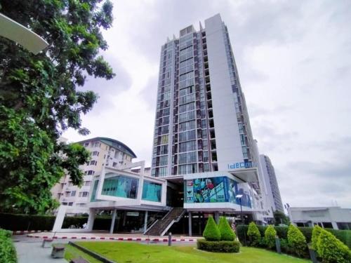 0 m. from BTS Udom Suk! (Ideo Mix Sukhumvit 103) - image 5