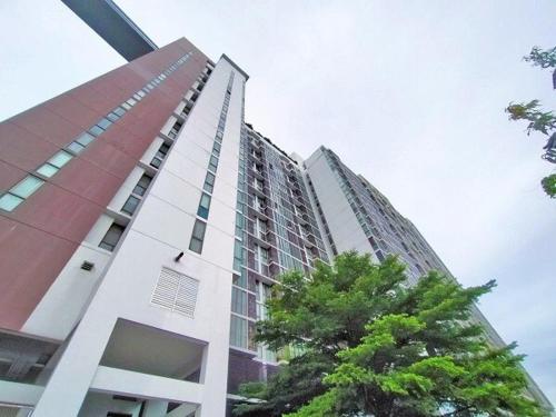0 m. from BTS Udom Suk! (Ideo Mix Sukhumvit 103) - image 8