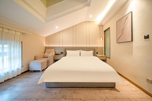 Ibis Styles Changbai Mountain North Slope Distribution Center – khách sạn tại Tumen