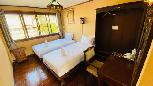 Twin room, air conditioning