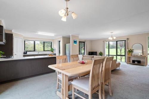 Country Getaway on the edge of the Yarra Valley 503a Yan Yean road Yarrambat in Diamond Creek