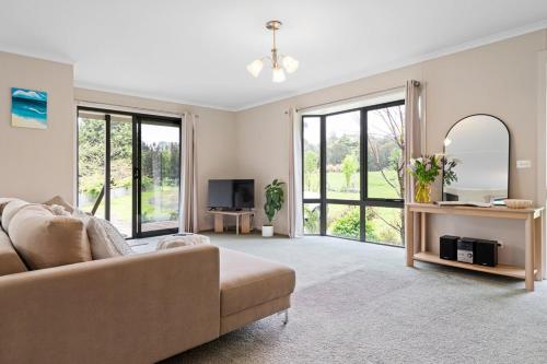Country Getaway on the edge of the Yarra Valley 503a Yan Yean road Yarrambat in Diamond Creek