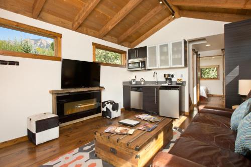 2 bedrooms, 4 beds