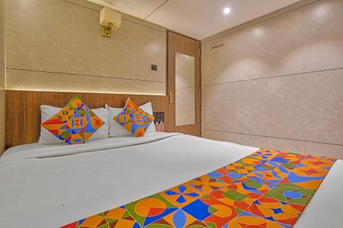 Via KR – Chennai, IL