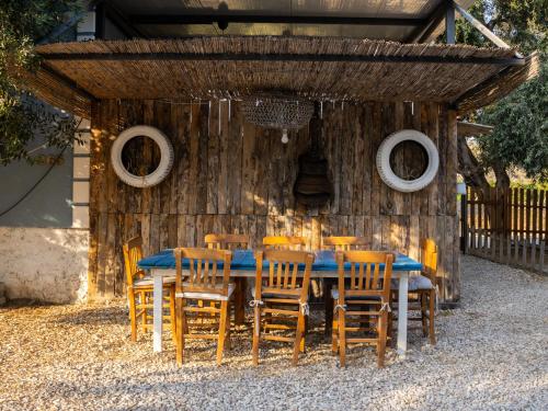 Ruina Glamping in شوكيرتمي