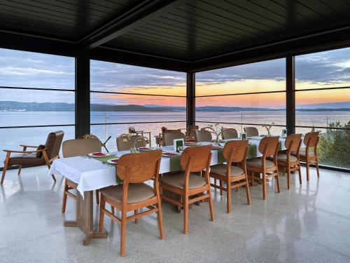 Skats, Silver Bay Club House in Kadıovacık