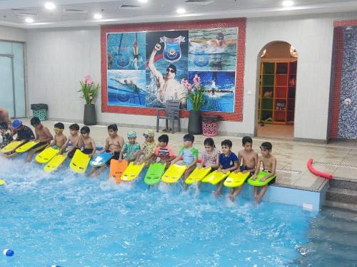 Kolam renang, Al-Bandar 1 Apartments | Managed by Yanbu Suites in Yanbu