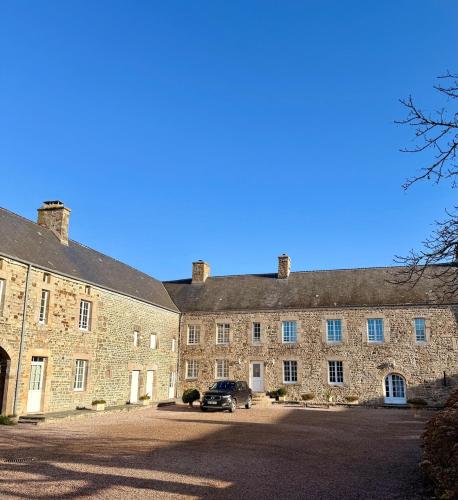 La Bergerie - Le Grand Gîte - Surtainville (La Bergerie - Le Grand Gite - Surtainville) in Les Pieux