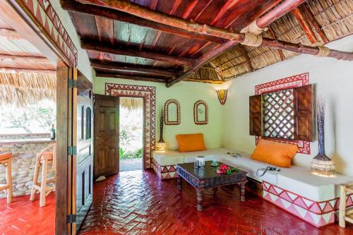 Hotel Punta Teonoste Boutique Beachfront Resort in El Limon
