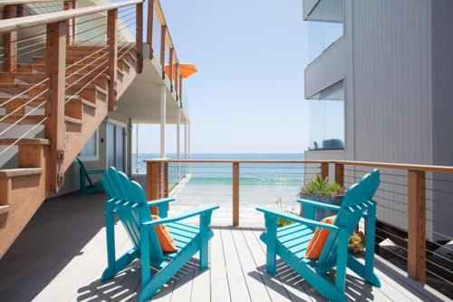 Malibu Private Beach Apartments Malibu Private Beach Apartments is a popular choice amongst travelers in Malibu (CA), whether exploring or just passing through. Offering a variety of facilities and services, the hotel provides all y