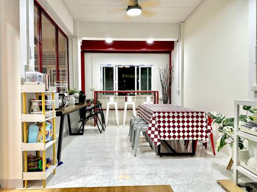 อมรรัตน์Room, Pathum Thani (zdjęcie 3)