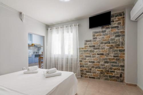Cozy Corner in Petralona - image 2
