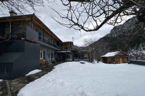 Viesnīcas āriene, Dardha Gallery - Rooms & Villas in Dardhe