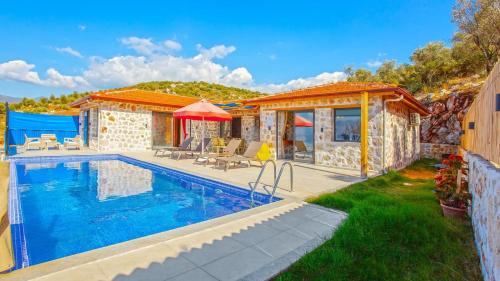 Üzümlü 2 bedroom secluded villa with hot tub – khách sạn tại Yeşilköy