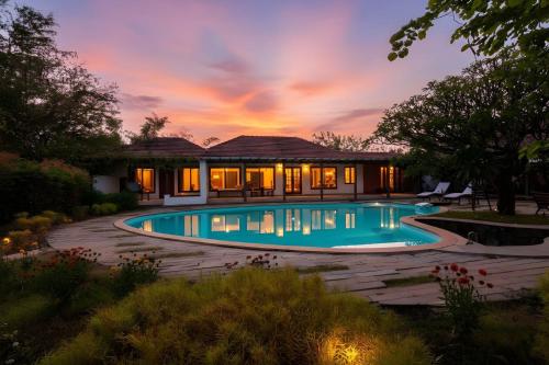 Wander Beyond by StayVista - Featuring a Bali-themed abode and a refreshing swimming pool - Alibaug