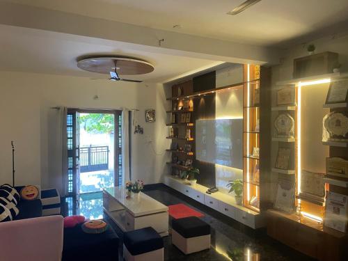 Charming luxurious Villa facing in front of lush rice farm in Ankola