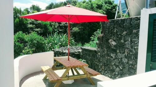 Casa da Latada - Historic Azorean Home in Pico in Cais do Pico