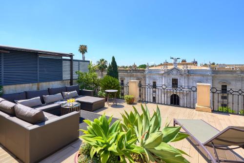 San Fernando Ático LUJO by Home at Homes - image 2