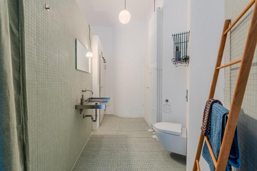 Spacious Apartment in Kreuzberg, Berlin (photo 7)
