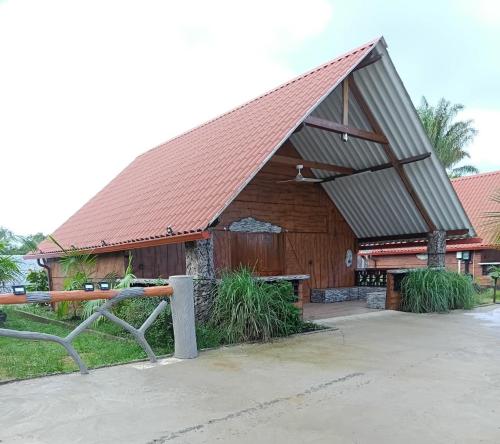 CHALET - SCEA 2222 Site Agrotouristique in Kourou