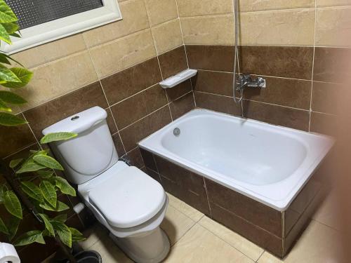 Farida Pyramids inn& Jacuzzi - image 5