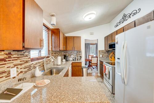 Close to Hospitals and Downtown Cleveland Home in 北阿姆斯特德
