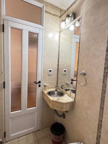 Hotel Frossard, Буэнос-Айрес (фото 7)