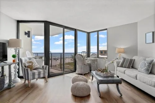 Beachfront Condo With Beautiful Sunset photo 2