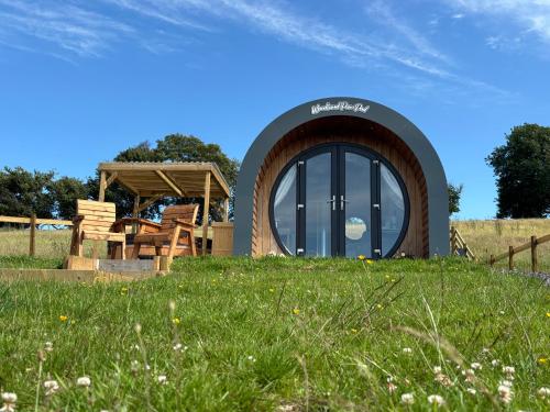 Garden, Four Paws Glamping in Bronant