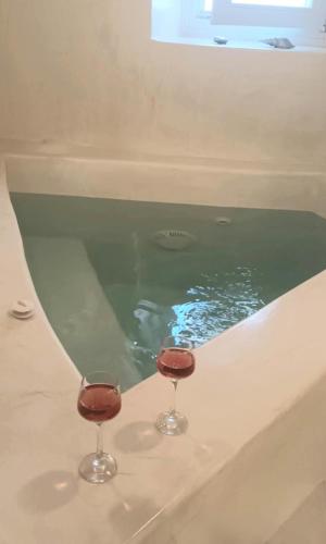 Golden Stone Santorini Suites Room Type - Suite with Spa Bath